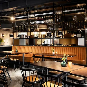 https://elite-palace.find-stockholm-hotels.com