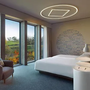 Hyatt Place Zurich Airport The Circle فندق كلوتان